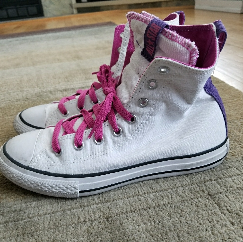 Girls Converse high tops